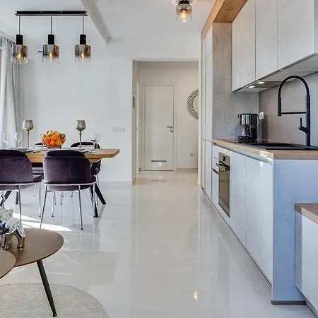 Diamond Two Bedroom 公寓