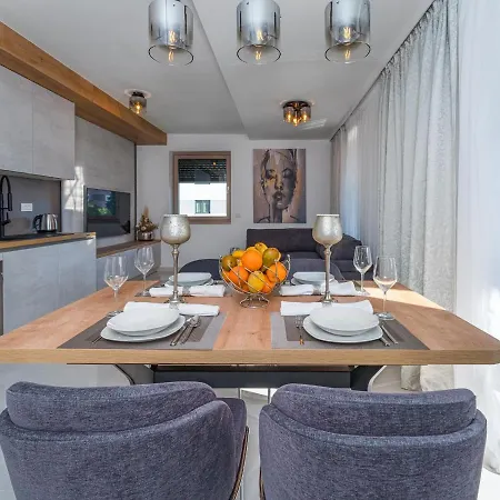 Diamond Two Bedroom 公寓 *