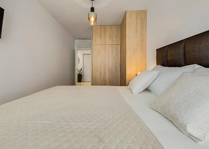 Diamond Two Bedroom *