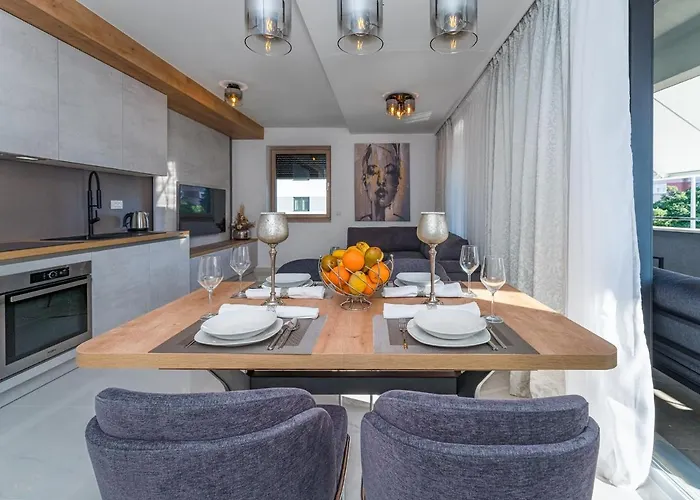 Diamond Two Bedroom Apartmán *