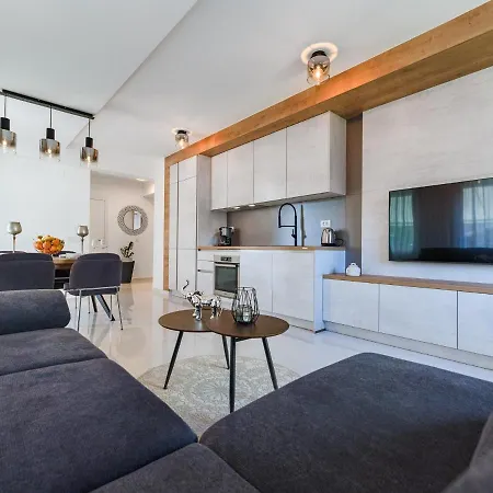Diamond Two Bedroom Daire