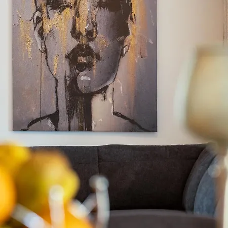 Diamond Two Bedroom * זאדאר