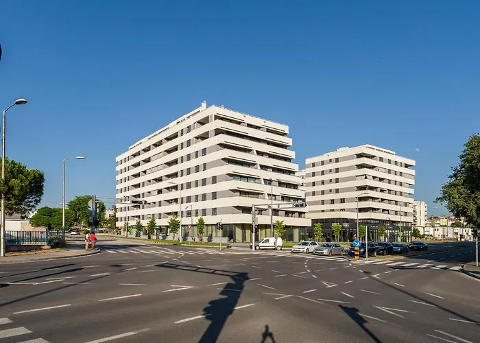 Diamond Two Bedroom *